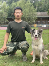 廖荣鑫（训犬师）